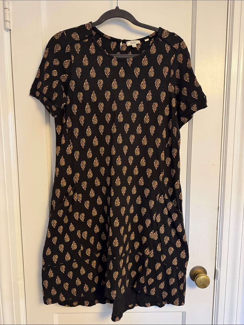Fat Face Black Short Sleeve Jersey Style Dress with Gold Leaf Print